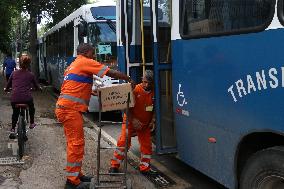 Departure of the TRE's unas from the Botanical Garden in Rio de Janeiro