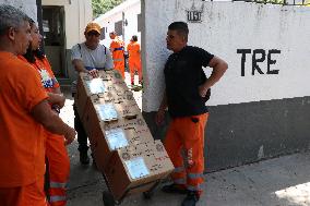 Departure of the TRE's unas from the Botanical Garden in Rio de Janeiro