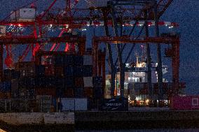 U.S. Port Strike Ends