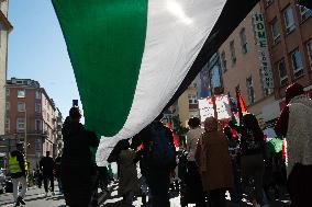 "Freedom For Gaza And Lebanon" Demo In Duesseldorf