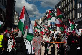 "Freedom For Gaza And Lebanon" Demo In Duesseldorf