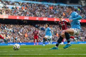 Manchester City FC v Fulham FC - Premier League