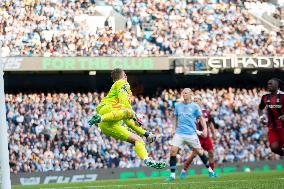 Manchester City FC v Fulham FC - Premier League