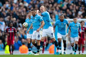 Manchester City FC v Fulham FC - Premier League