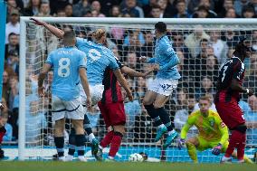 Manchester City FC v Fulham FC - Premier League