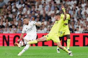 Real Madrid CF v Villarreal CF - La Liga EA Sports