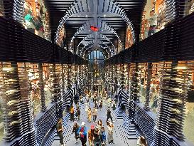 First Bookstore Open in Tianjin