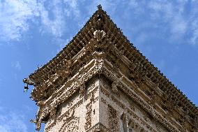 Qiaosi Temple Archway