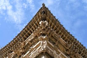 Qiaosi Temple Archway