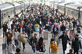 Yantai Station Passenger