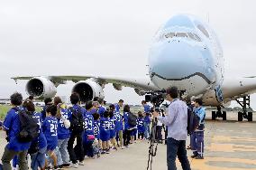 Jet-pulling event at Narita airport