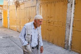 General strike in Hebron to protest Israeli air raid on Tulkarem refugee camp