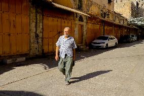 General strike in Hebron to protest Israeli air raid on Tulkarem refugee camp