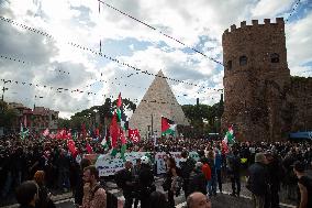 Police Clashes With Protesters At Pro-Palestine March - Rome