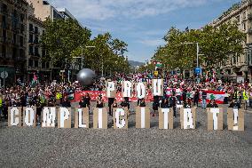 Demonstration In Support Of Palestine And Liban - Madrid