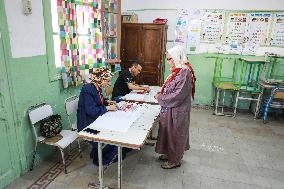 Tunisians Vote In Presidential Election