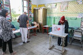 Tunisians Vote In Presidential Election