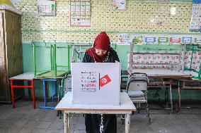 Tunisians Vote In Presidential Election