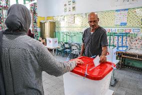 Tunisians Vote In Presidential Election