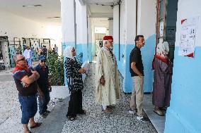 Tunisians Vote In Presidential Election