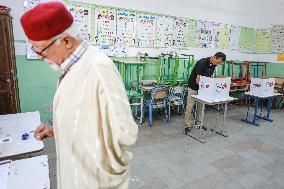 Tunisians Vote In Presidential Election