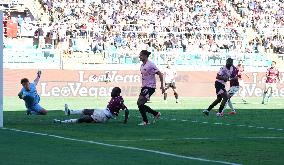 Palremo v Salernitana - Serie B