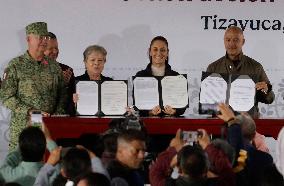 Claudia Sheinbaum, President Of Mexico, Signs The Start Of Preliminary Studies For The Construction Of The Tren Del Norte