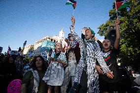 Demonstration for Palestine and Lebanon at the White House