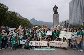 Environmental Activists Rally In Seoul To Urge Global Action On Plastic Pollution Ahead Of International Treaty