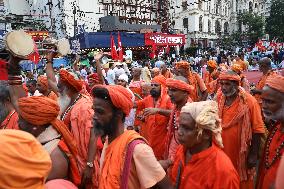 Hindu Holy Men Protest In India