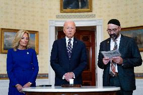 Joe Biden in a yahrzeit candle lighting - Washington