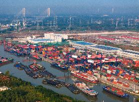 Beijing-Hangzhou Grand Canal Transport Ships