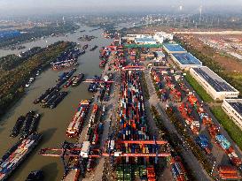 Beijing-Hangzhou Grand Canal Transport Ships