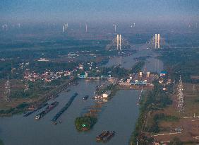 Beijing-Hangzhou Grand Canal Transport Ships