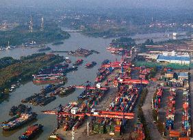 Beijing-Hangzhou Grand Canal Transport Ships