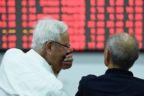 Chinese Stock Markets Rise