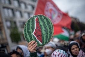 Thousands Of Demonstrators March In Support Of Palestine - Berlin