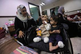 War Leaves Child Amputees Helpless In Deir al-Balah - Gaza