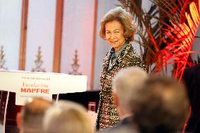 Queen Letizia At Fundación Mapfre Awards Ceremony - Madrid