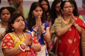 Bengali Hindus Celebrate The Durga Puja Festival In Mississauga, Canada