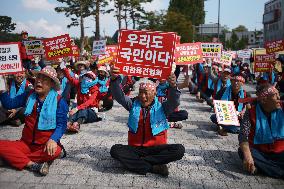 Korea Dog Meat Association Protests Against Dog Meat Ban Legislation