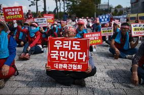 Korea Dog Meat Association Protests Against Dog Meat Ban Legislation