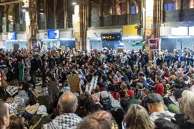 Pro Palestine Protest For 1 Year Of War In Amsterdam