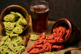 Spinach Murukku And Beetroot Murukku