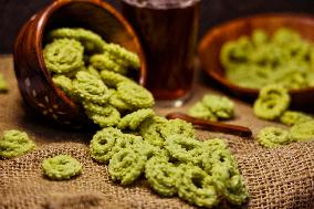 Spinach Murukku And Beetroot Murukku