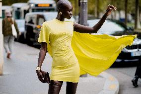 PFW - Stella McCartney Street Style