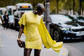 PFW - Stella McCartney Street Style