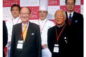 Cooking expert Hattori at press conference