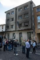 Police Cars Set On Fire In Front Police Station Aftermath - Cavaillon