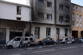 Police Cars Set On Fire In Front Police Station Aftermath - Cavaillon